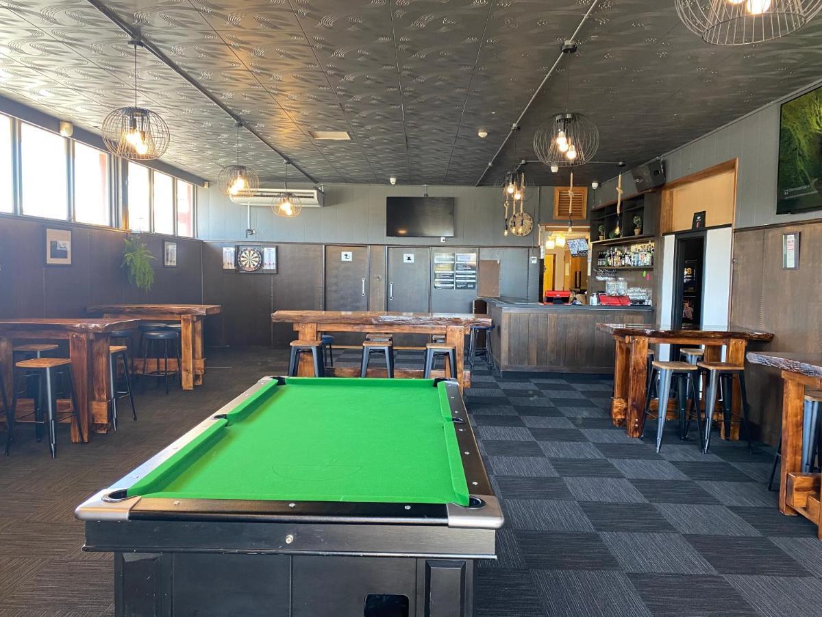 Masonic Hotel Waitara Luaran gambar