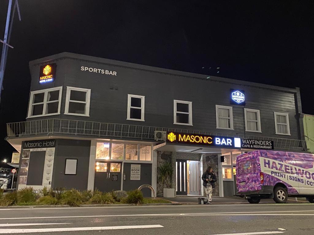 Masonic Hotel Waitara Luaran gambar