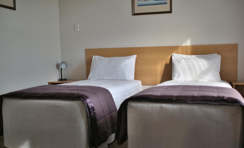 Masonic Hotel Waitara Bilik gambar