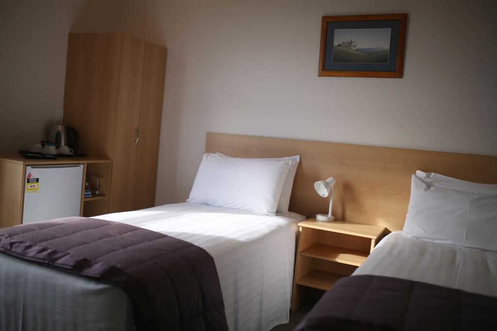Masonic Hotel Waitara Luaran gambar