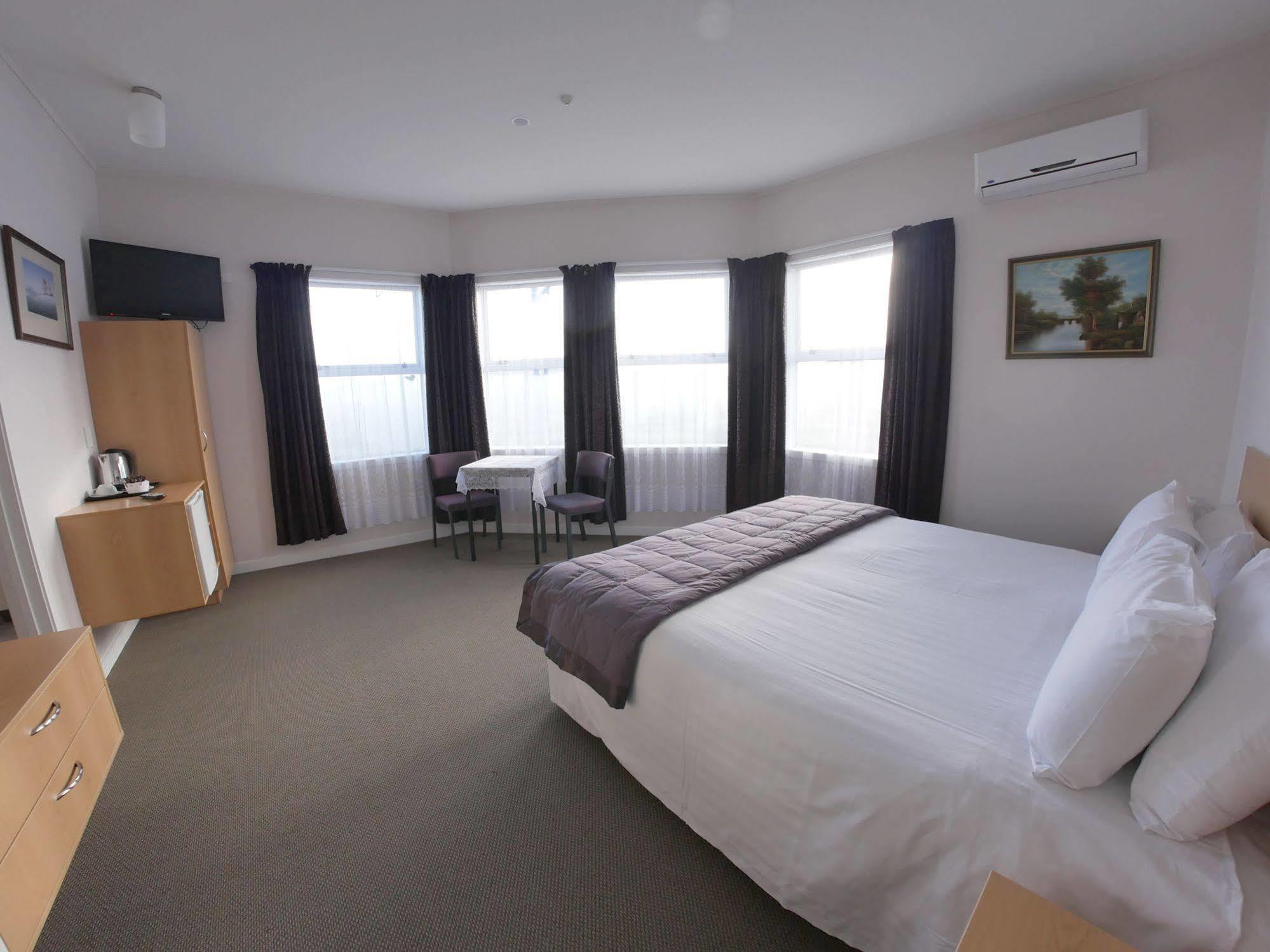 Masonic Hotel Waitara Luaran gambar