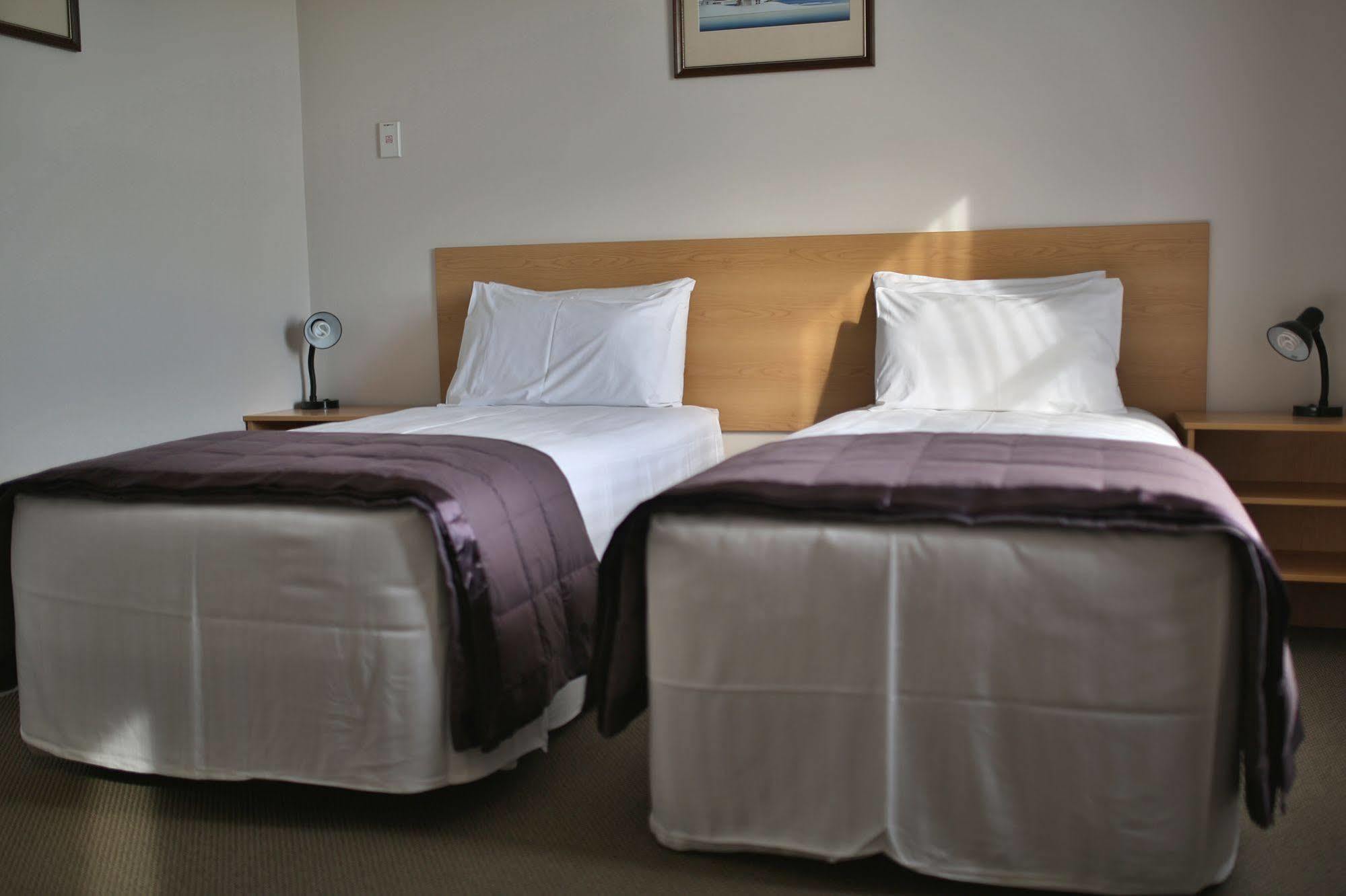 Masonic Hotel Waitara Luaran gambar